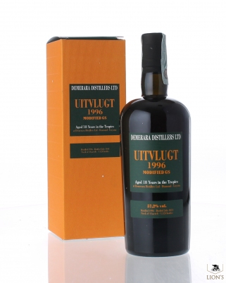 Rum Uitvlugt 1996 18yo 57.2% Velier